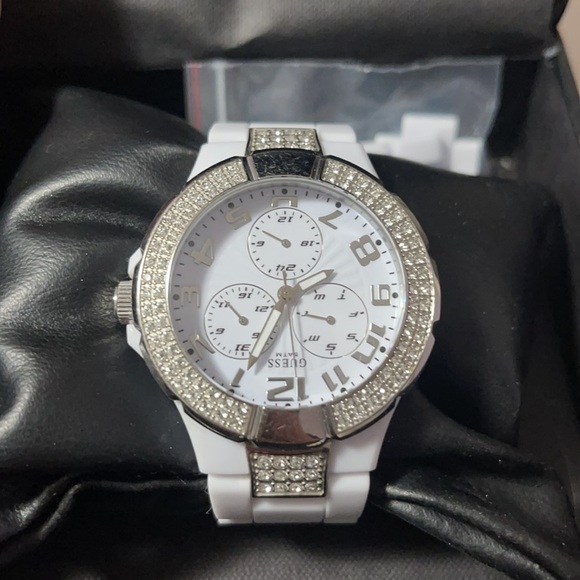 Rhinestone sparkly white Guess watch - Picture 2 of 4